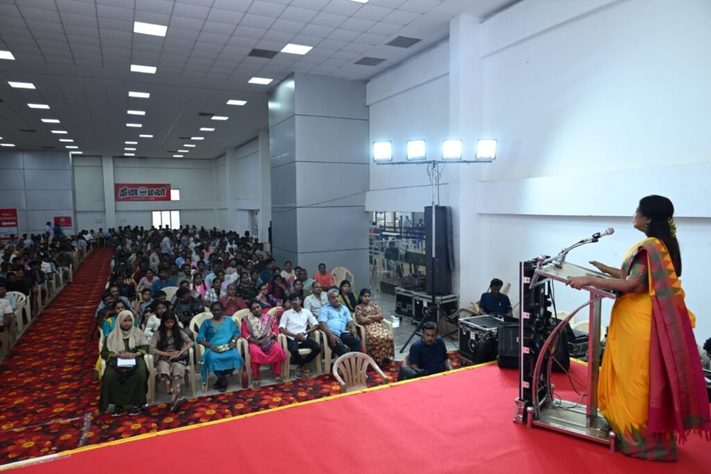 Students listening to the MTC principal and professor talks on career guidance at Dinamalar Vazhikatti